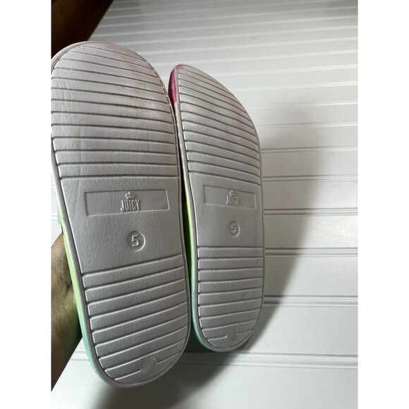 Juicy Couture Iridescent Rainbow Slides Sandals Girls size 5 NWT - Picture 6 of 9
